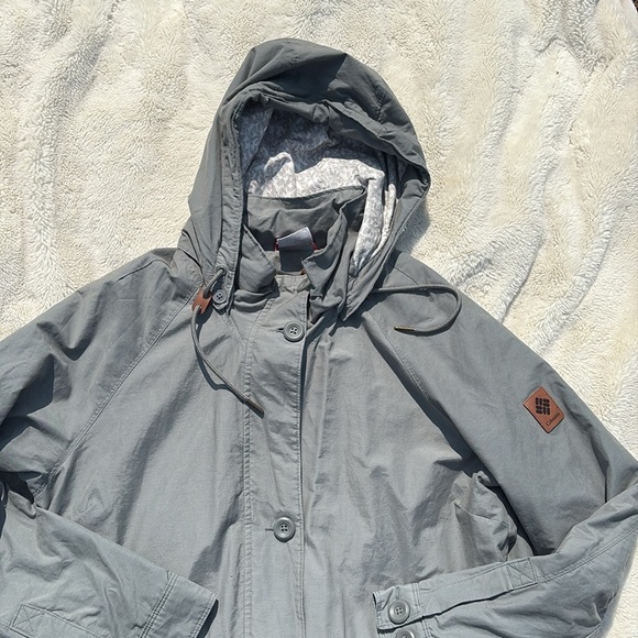 Columbia Green Lightweight Utility Jacket – Size XL | Hooded Windbreaker | - Picture 3 of 9